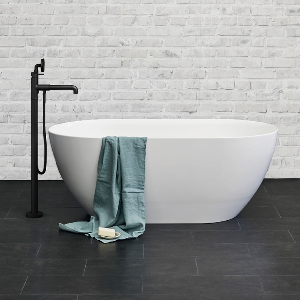 Crosswater MPRO Petite Matt White Freestanding Bath - Lifestyle